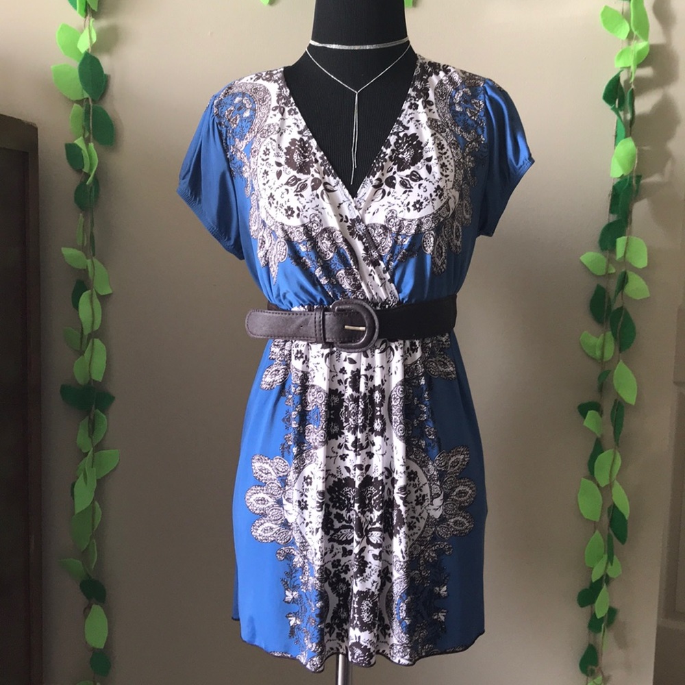 Flattering top with belt